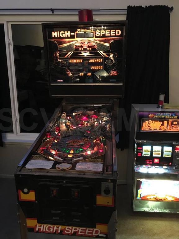 1986 Williams High Speed Pinball Machine