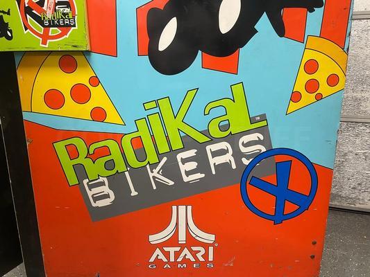 1988 Atari Radikal Bikers Upright Arcade Machine Image