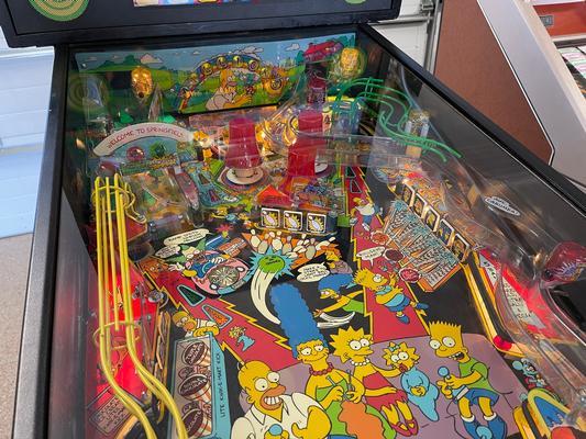 1990 Data East The Simpsons Pinball Machine Image