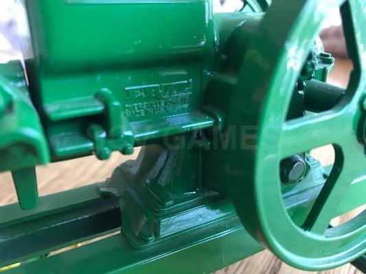 1990 ERTL 1/6 Scale Diecast John Deere Hit & Miss Gasoline Engine Image