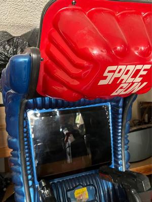 1990 Taito Space Gun Upright Arcade Machine Image