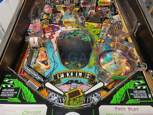 1992 Bally Creature from the Black Lagoon Pinball Machine Image