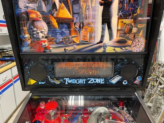 1993 Bally Twilight Zone Pinball Machine Image