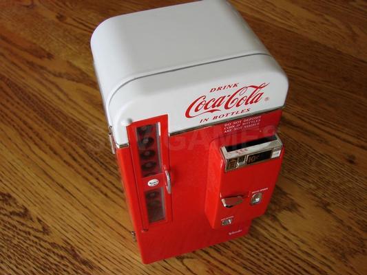 1993 Coca-Cola Musical Bank Vending Machine with Box Image