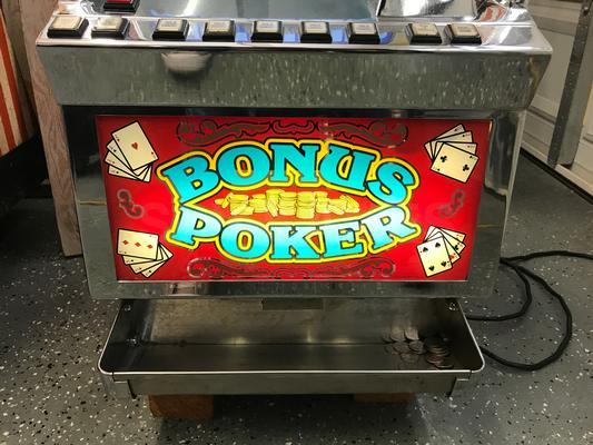 1993 IGT Draw Poker Upright Stand Alone Machine Image