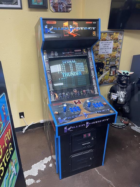 1994 Midway Killer Instinct Upright Arcade Machine