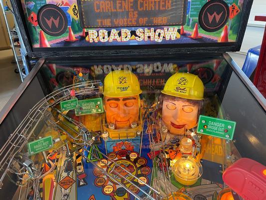 1994 Williams Road Show Pinball Machine Image