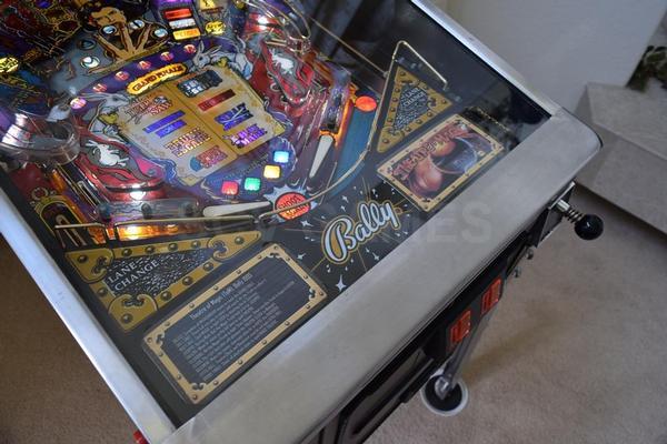 1995 Bally Theatre of Magic Pinball Machine Image