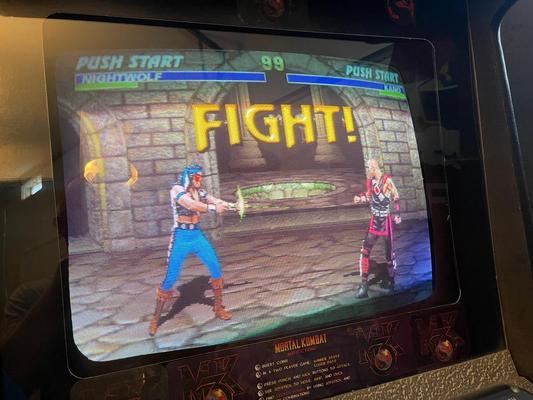 1995 Midway Mortal Kombat 3 Upright Arcade Machine Image