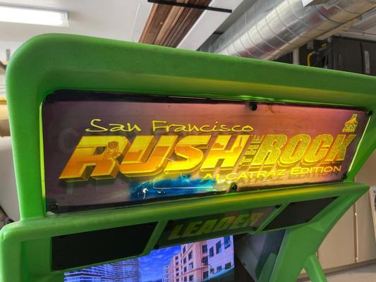 1997 Atari San Francisco Rush The Rock Alcatraz Edition Cockpit Arcade Machine Image