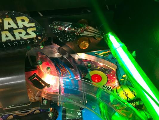 2000 Williams Star Wars Episode 1 Pinball Machine Image