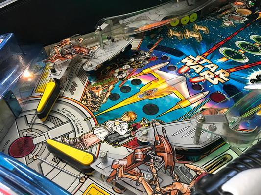 2000 Williams Star Wars Episode 1 Pinball Machine Image