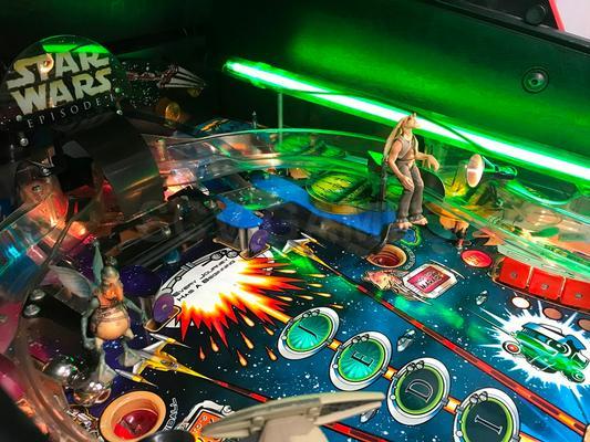 2000 Williams Star Wars Episode 1 Pinball Machine Image