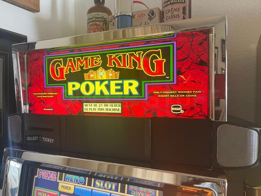 2001 IGT Game King 6.4 Multi Game Video Poker Machine Image