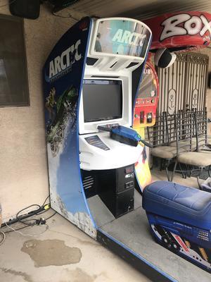 2001 Midway Arctic Thunder Sit On Arcade Machine Image