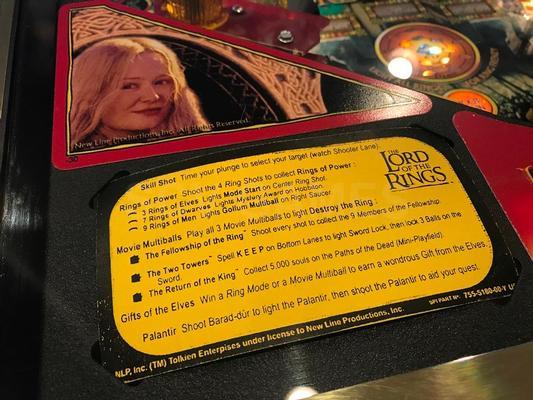 2003 Stern Lord Of The Rings Gold LE Pinball Machine Image