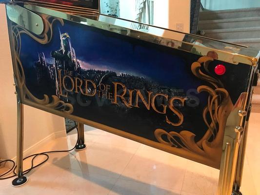 2003 Stern Lord Of The Rings Gold LE Pinball Machine Image