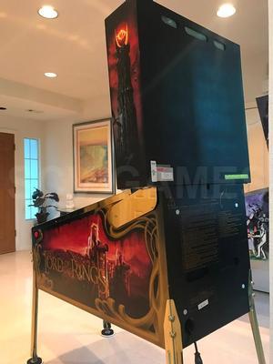 2003 Stern Lord Of The Rings Gold LE Pinball Machine Image