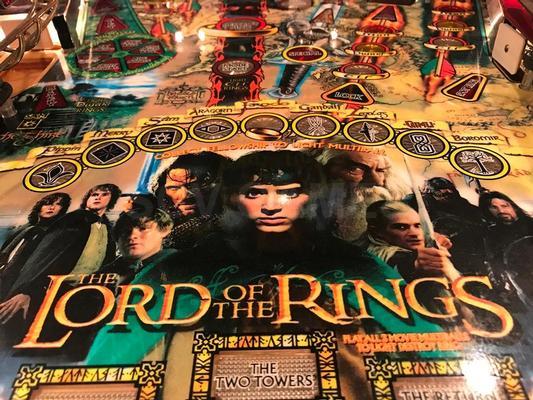 2003 Stern Lord Of The Rings Gold LE Pinball Machine Image