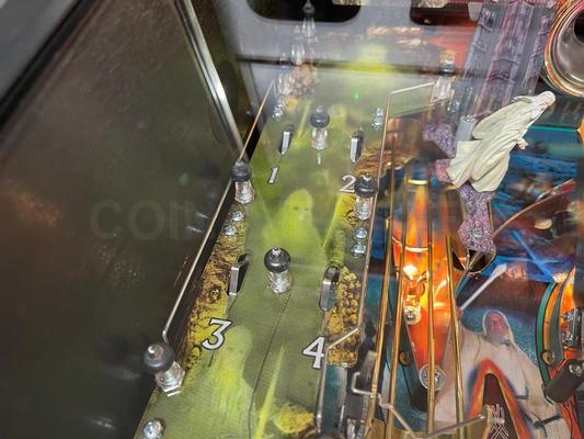 2003 Stern Lord Of The Rings Pinball Machine Image