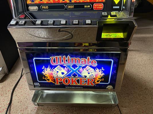 2004 IGT Ultimate X Poker Multi Game Video Poker Machine Image