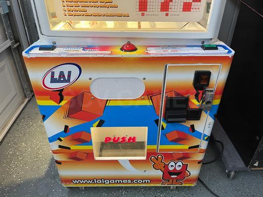 2004 LAI Stacker Redemption Arcade Machine Image