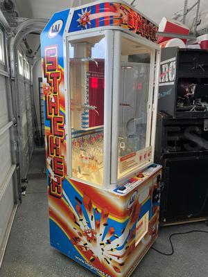 2004 LAI Stacker Redemption Arcade Machine Image