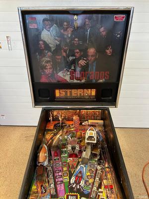 2005 Stern The Sopranos Pinball Machine Image