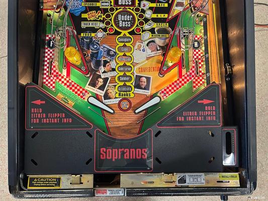 2005 Stern The Sopranos Pinball Machine Image