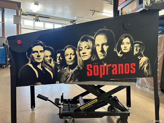 2005 Stern The Sopranos Pinball Machine Image