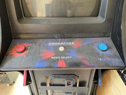 2005 Team Play Crossfire Maximum Paintball Empty Arcade Cabinet Image