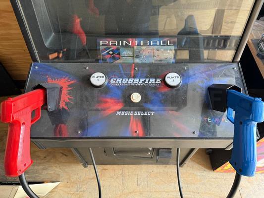 2005 Team Play Crossfire Maximum Paintball Upright Arcade Machine Image