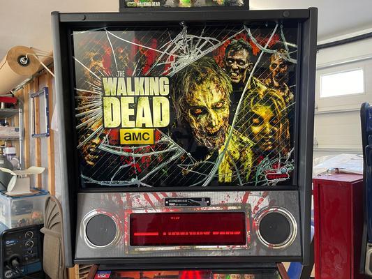 2014 Stern The Walking Dead LE Pinball Machine Image