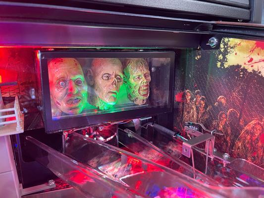 2014 Stern The Walking Dead LE Pinball Machine Image