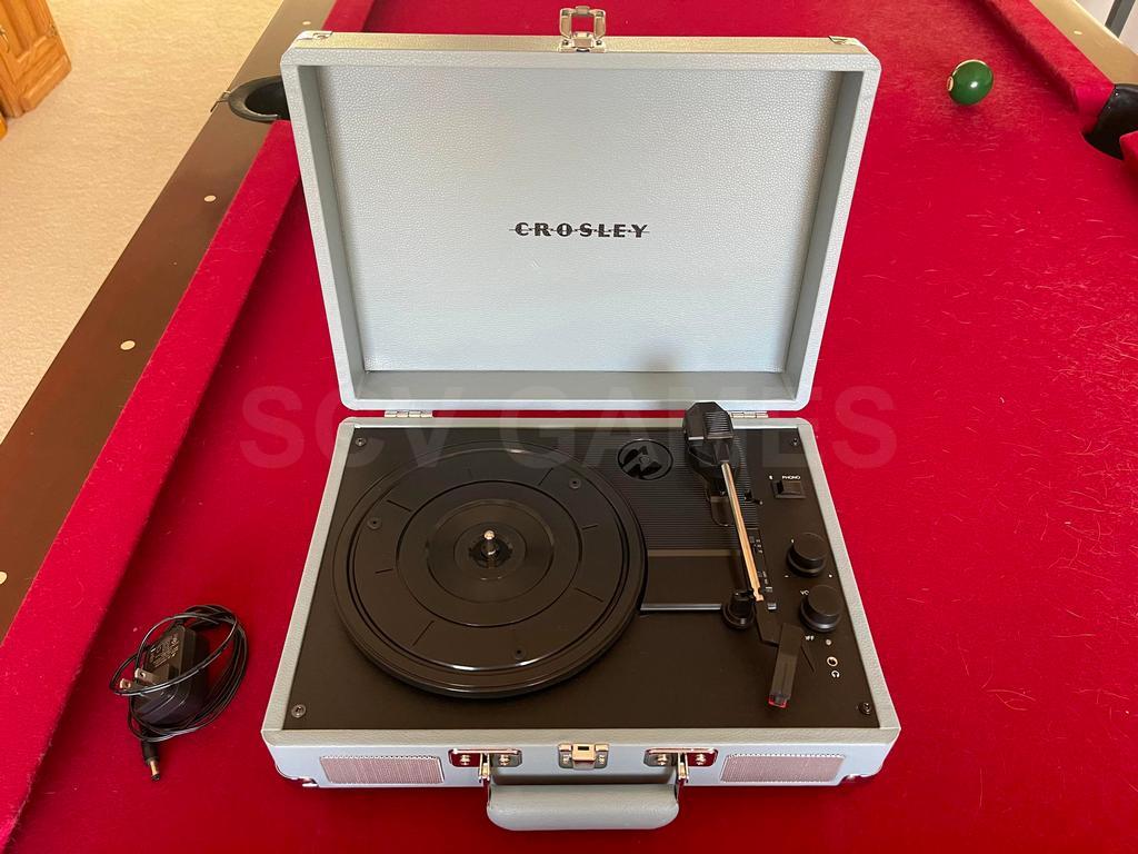 Crosley Cruiser Deluxe Stereo Portable Turntable