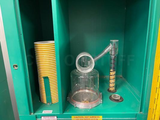 Fresh-Air Coin Operated Popcorn Machine Image