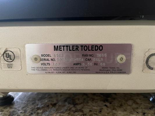 Mettler Toledo 8582 Counting Scale from Casino Image