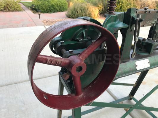 Miller - Knuth 3100 Belt Driven HackSaw Image