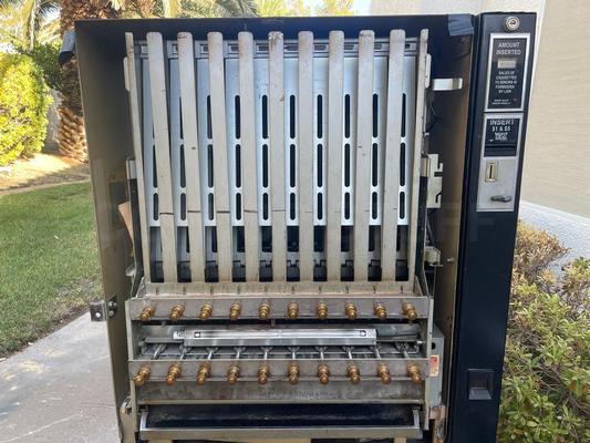 National 800 Classic Cigarette Machine Image