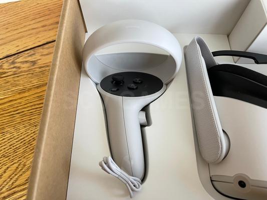 Oculus - Quest 2 Advanced All-In-One VR Headset - 128GB Image