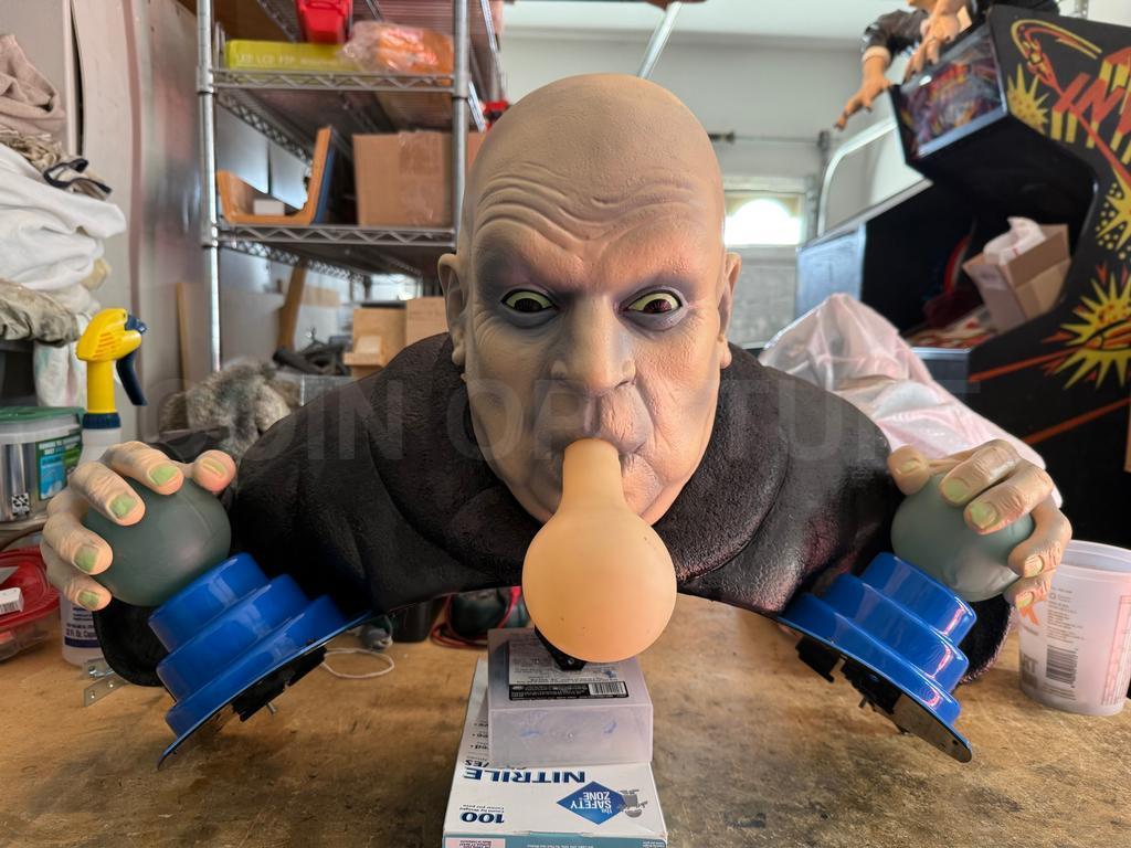 Rare Addams Family Uncle Fester Slot Machine Topper