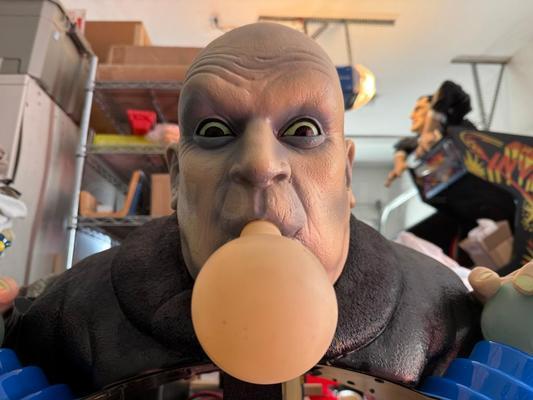 Rare Addams Family Uncle Fester Slot Machine Topper Image