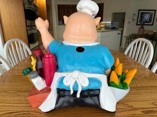 Rare King of The Grill Pig Chef Slot Machine Topper Image