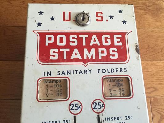 Vintage 25 CENT U.S. Postage Stamp Vending Machine Image